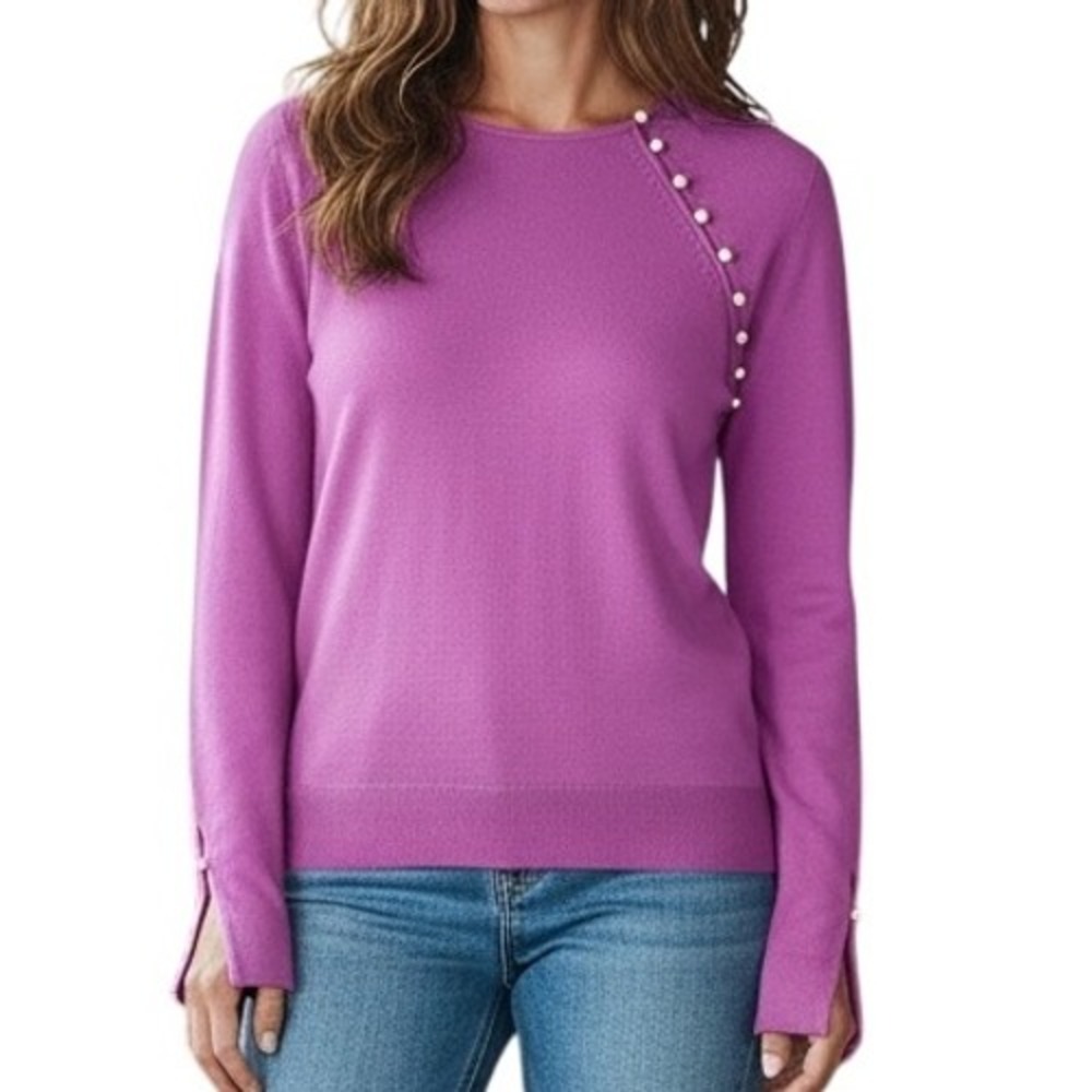 Ann Taylor‎ Silk Blend Sweater Size XS Purple Pearl Button Accents Long Sleeve